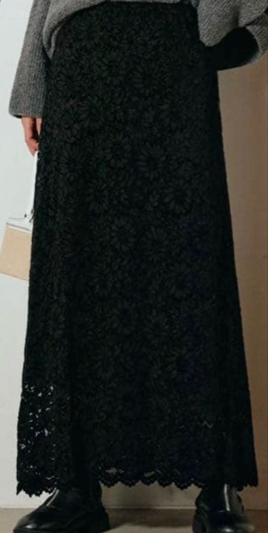 【新品未使用】ミックスシープファースタンドブルゾン+花柄刺繍ベロアフレアスカート