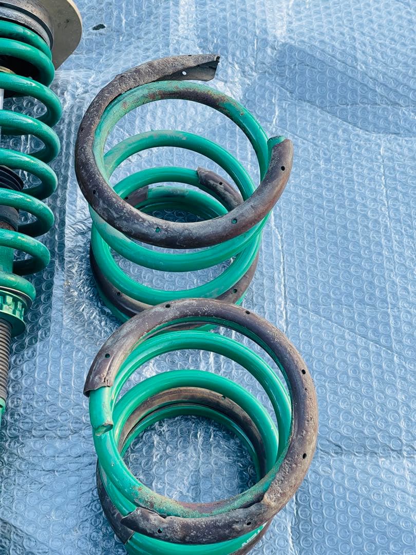 トヨタ アイシス（70系）・ノア/ヴォクシー（ZRR70）用 TEIN 車高調