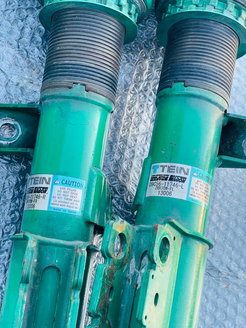 トヨタ アイシス（70系）・ノア/ヴォクシー（ZRR70）用 TEIN 車高調