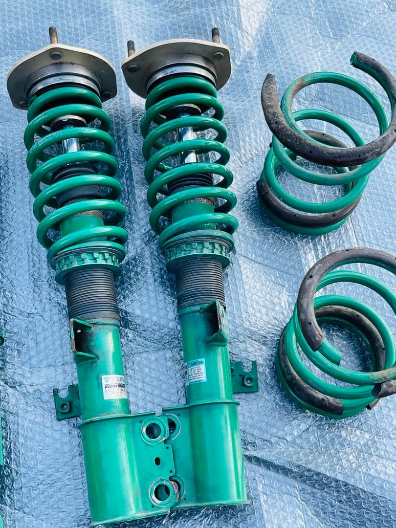 トヨタ アイシス（70系）・ノア/ヴォクシー（ZRR70）用 TEIN 車高調