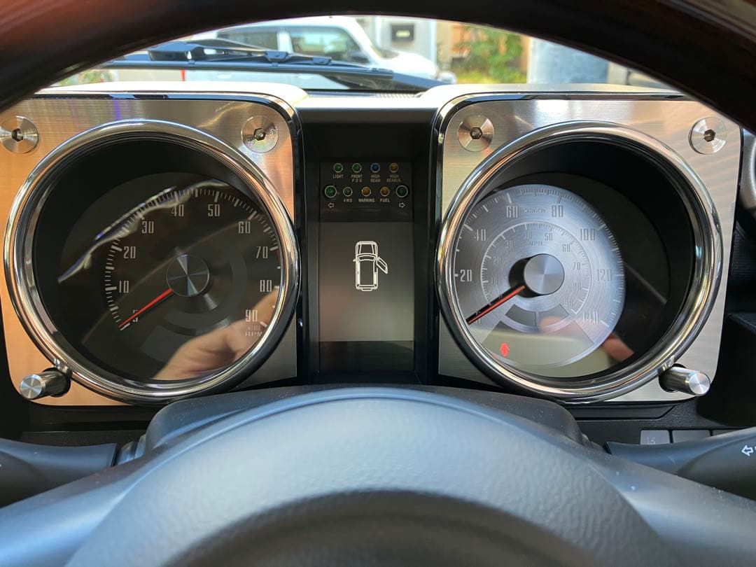 ジムニーretro activeメタルガーニッシュ