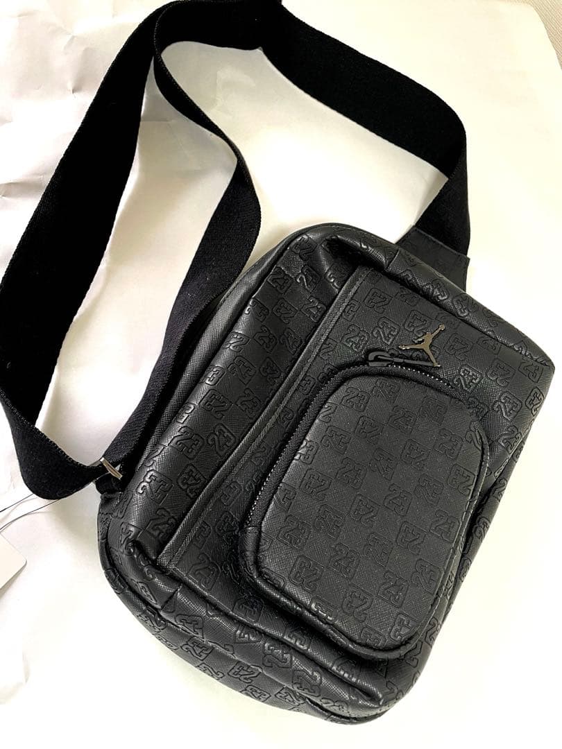 Jordan モノグラム　タグ付き　ショルダーバッグ　ブラック