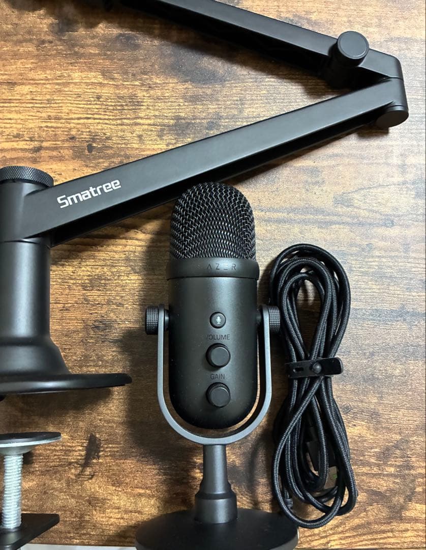 Razer Seiren V2 Pro +マイクアーム