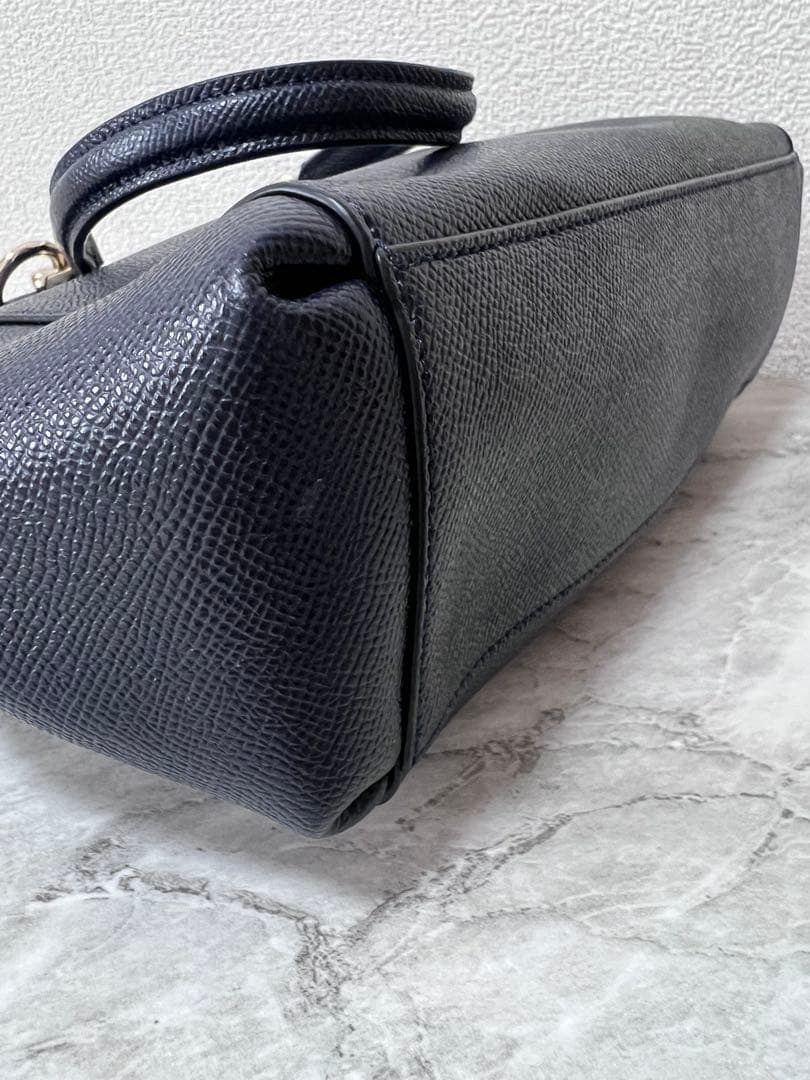 【極美品】COACH コーチ 2way ショルダーバッグ ネイビー 型押しレザー