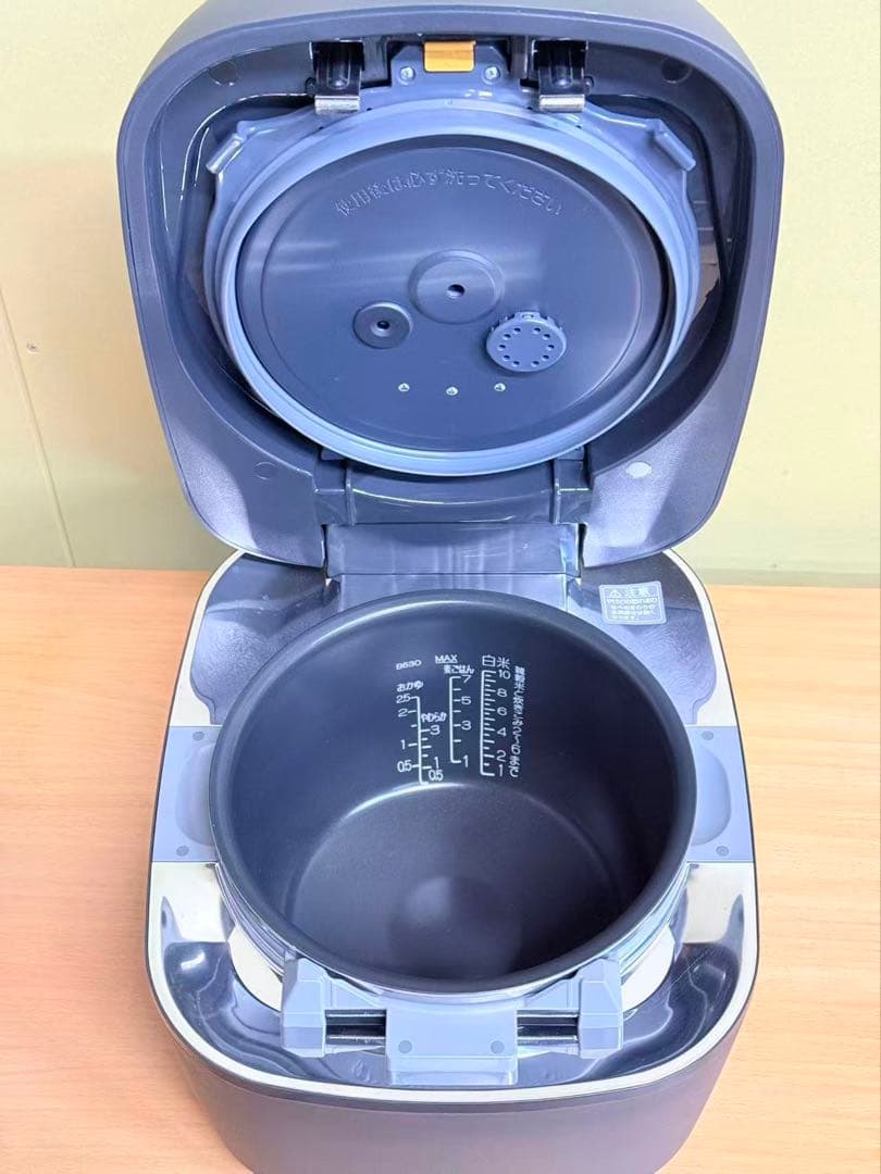 象印　炎舞炊き　NW-FB18-BZ 10合　圧力IH炊飯器