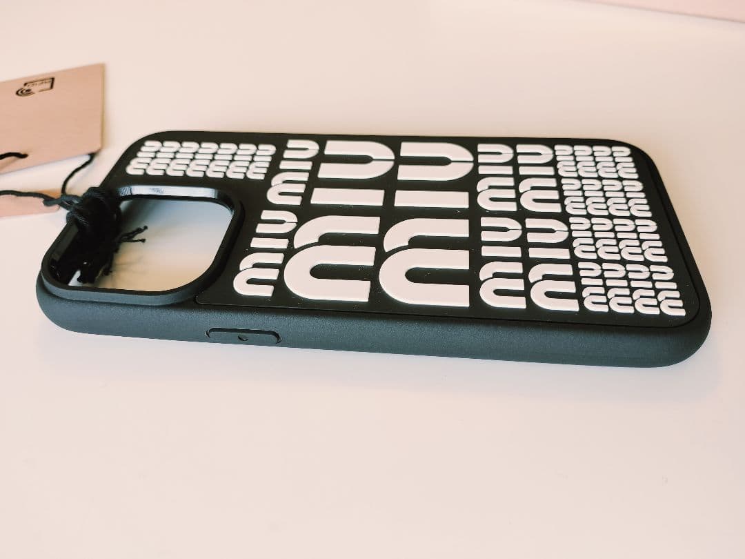 新品未使用★ MIU MIU iPhone 14 PRO MAX ケース