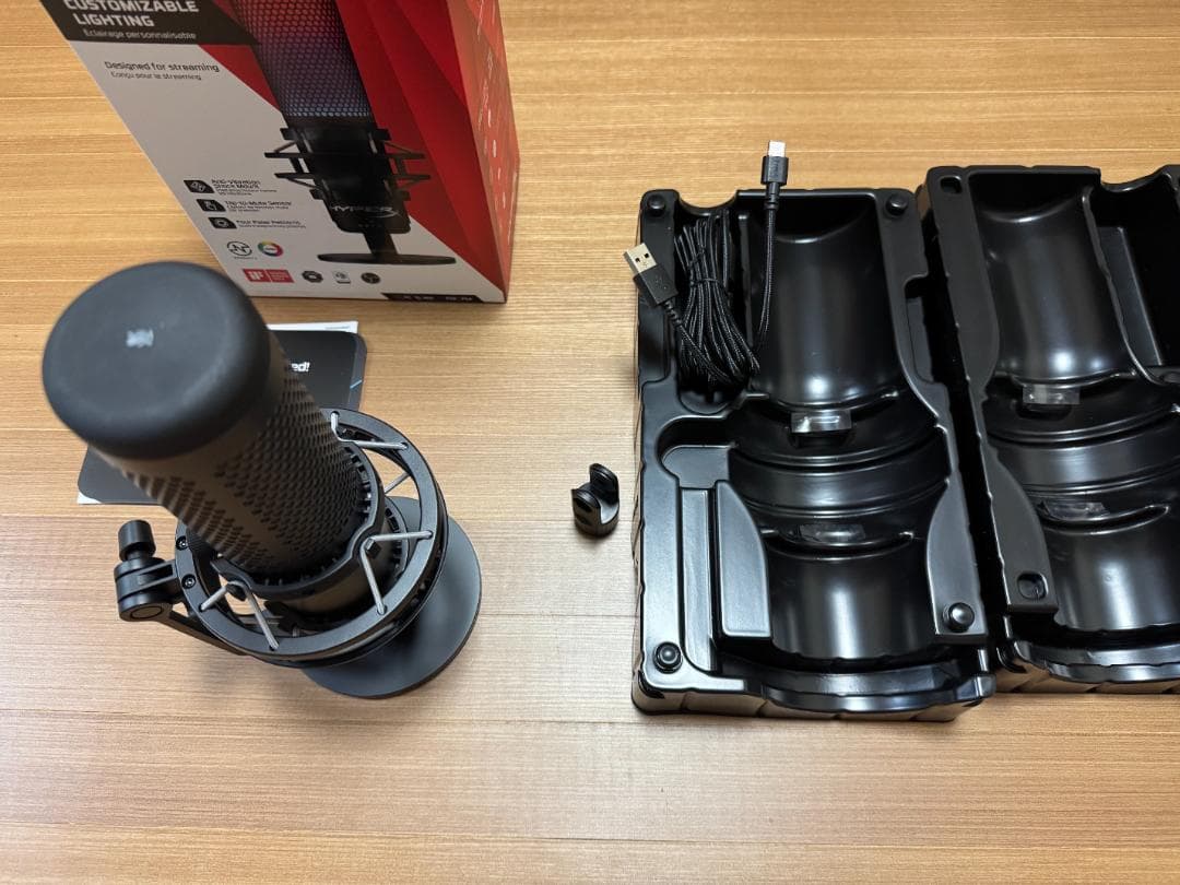 ほぼ新品 HyperX QuadCast S + おまけケーブル