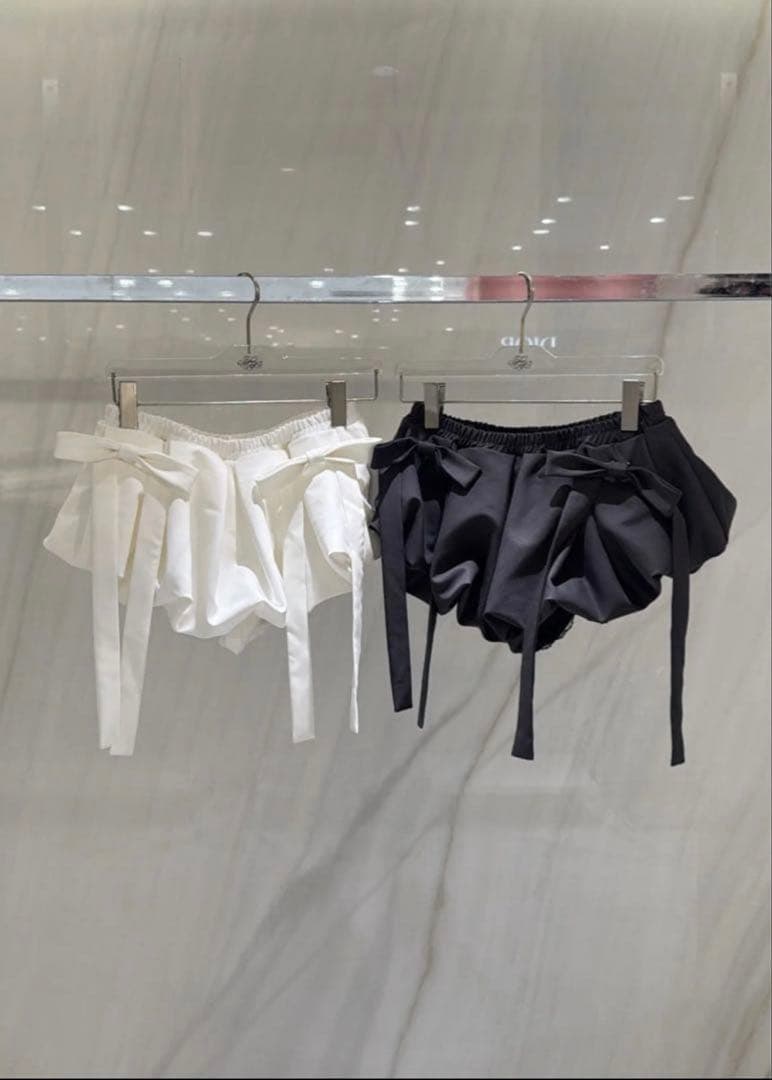 【treatürself】ribbon ballon mini skirt