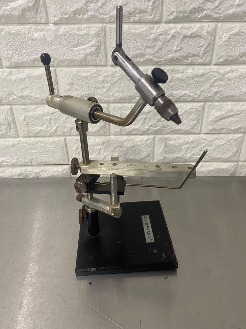 ダイナキング フライタイイングバイス　バラクーダ