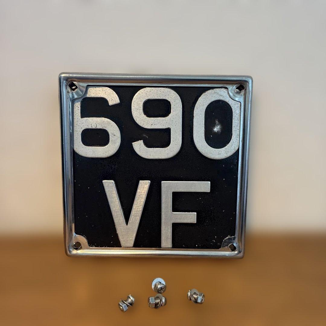 イギリスビンテージ　 バイクナンバープレート 付属品ナンバーステー