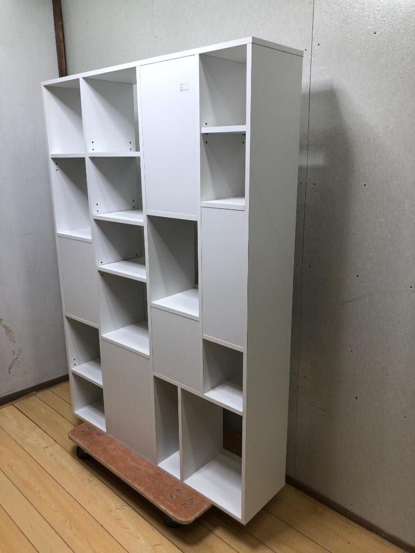 LOWYAの大理石風　本棚 シェルフ ディスプレイ 縦型 250414-11