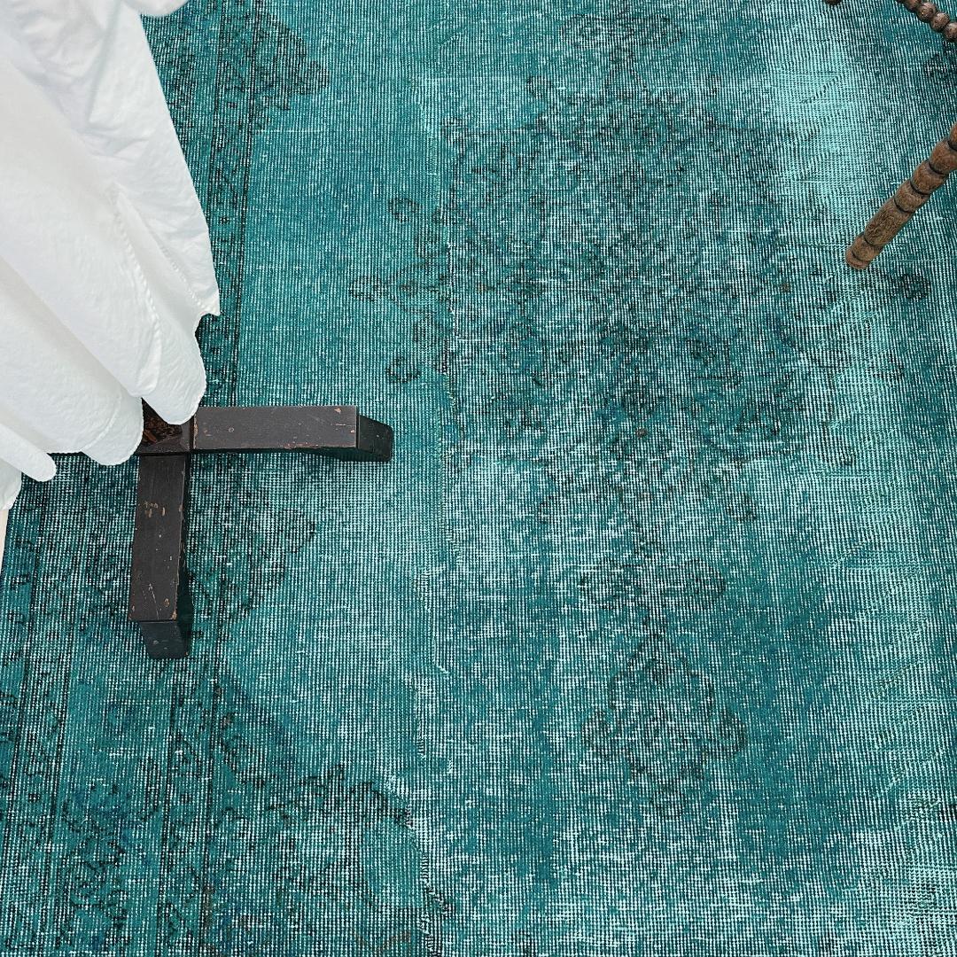 トルコヴィンテージラグ A82 大判 ダークターコイズブルー オーバーダイラグ