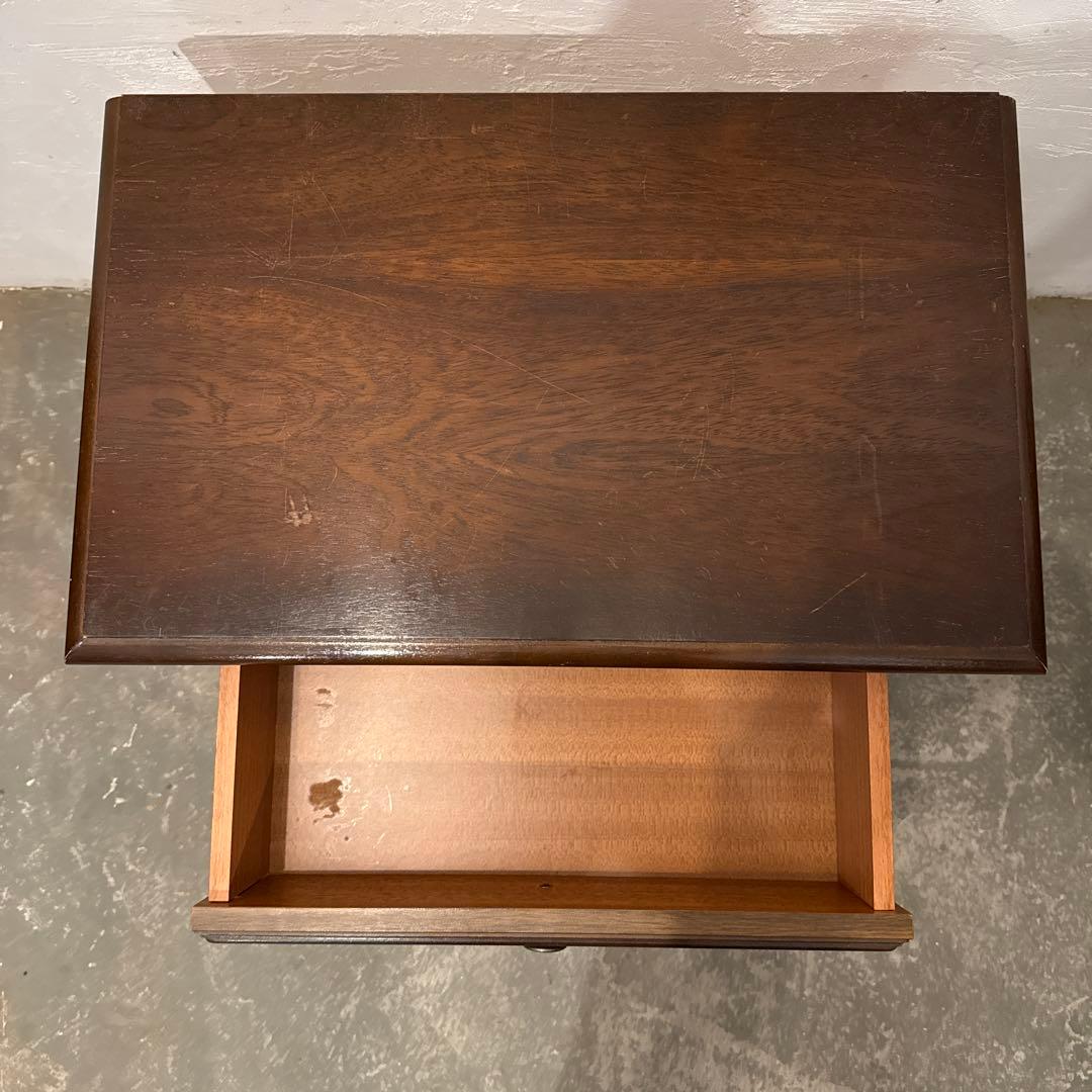 年末年始saleヴィンテージ　木製サイドテーブル　引き出し付き