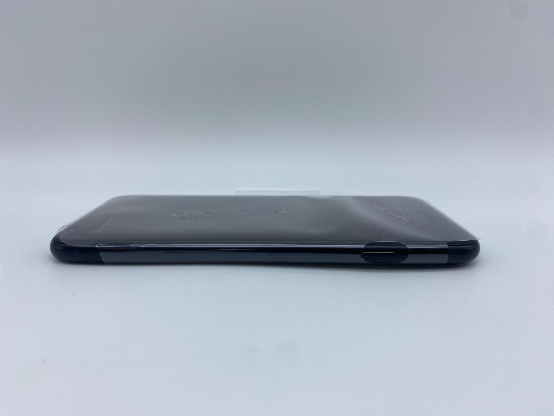 276★ほぼ新品★充電6回★iPhone SE3 海外版/純正バッテリー100%