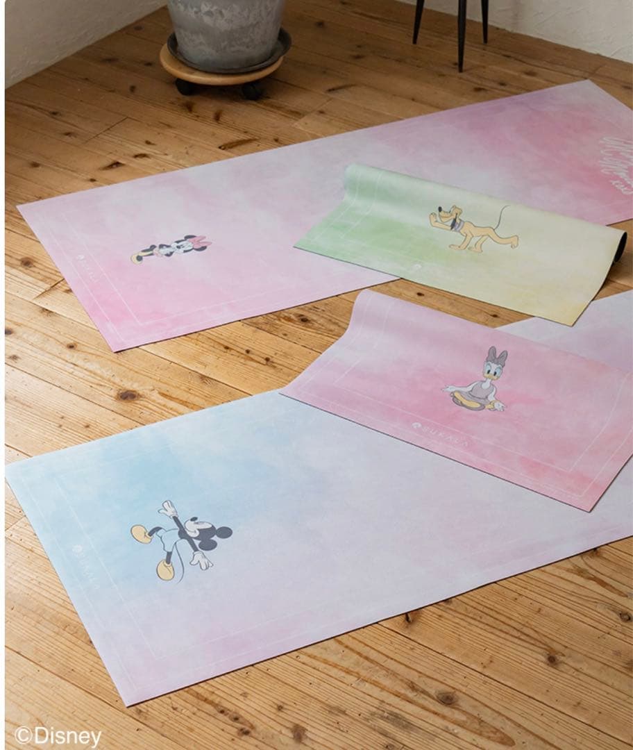 ✨新品未開封✨LAVA限定 ディズニー ミッキーマウス トラベルヨガマット