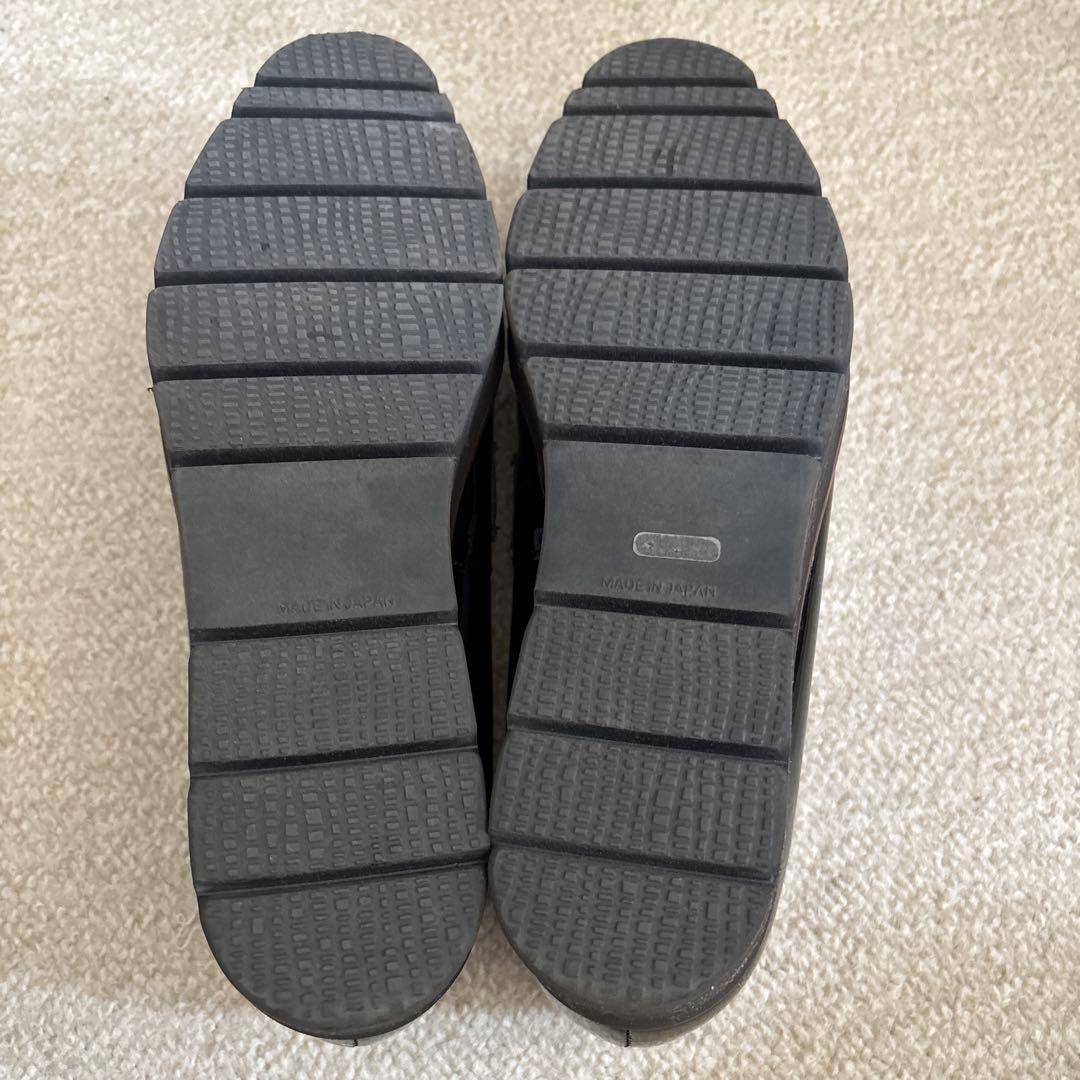 アワーホーム　OUR エナメルレザー のローファーシューズ