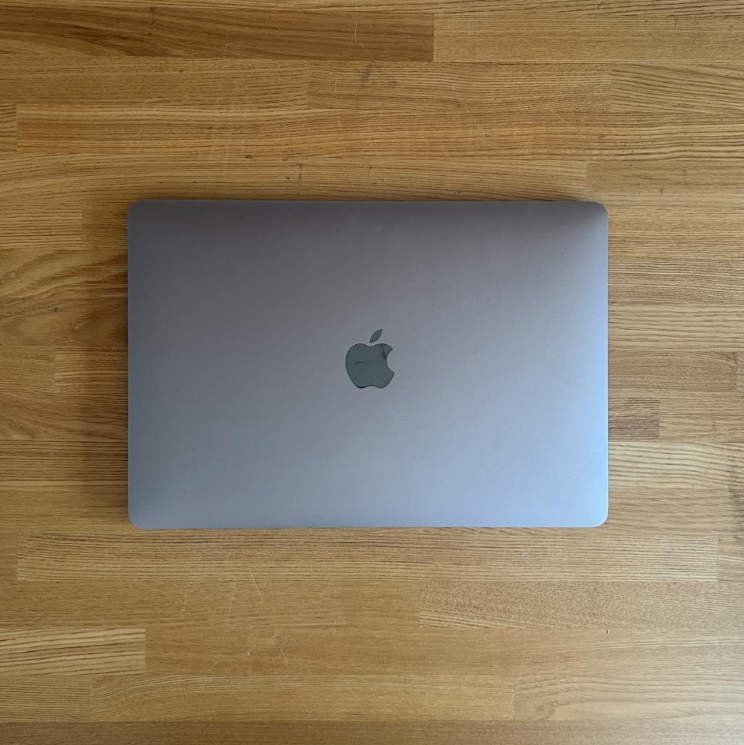 美品 13インチ MacBook Air Corei7 16GB 1TB SSD