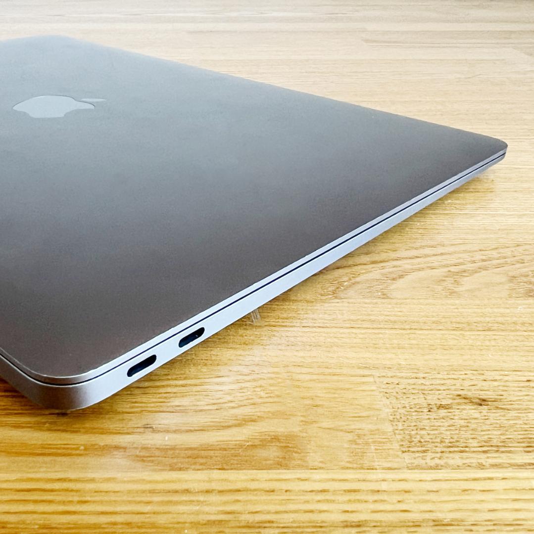 美品 13インチ MacBook Air Corei7 16GB 1TB SSD