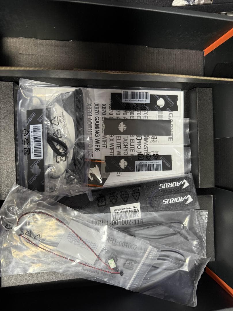 マザーボード AORUS X870E AORUS MASTER