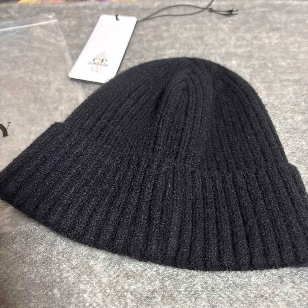 C.P. COMPANY ゴーグル付きニット帽