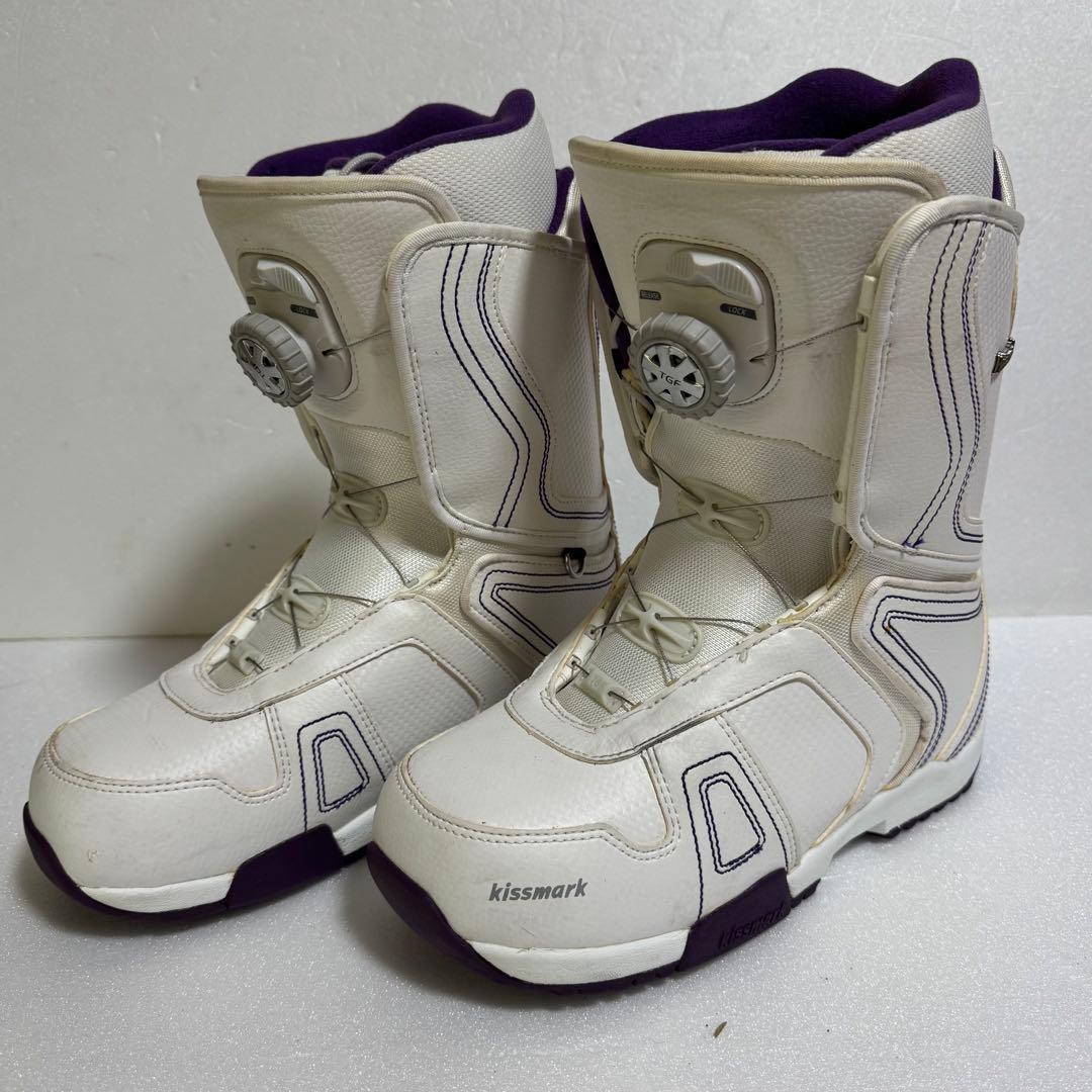 美品24.5cm スノーボードブーツキスマーク白色ホワイトレディース女性初心者