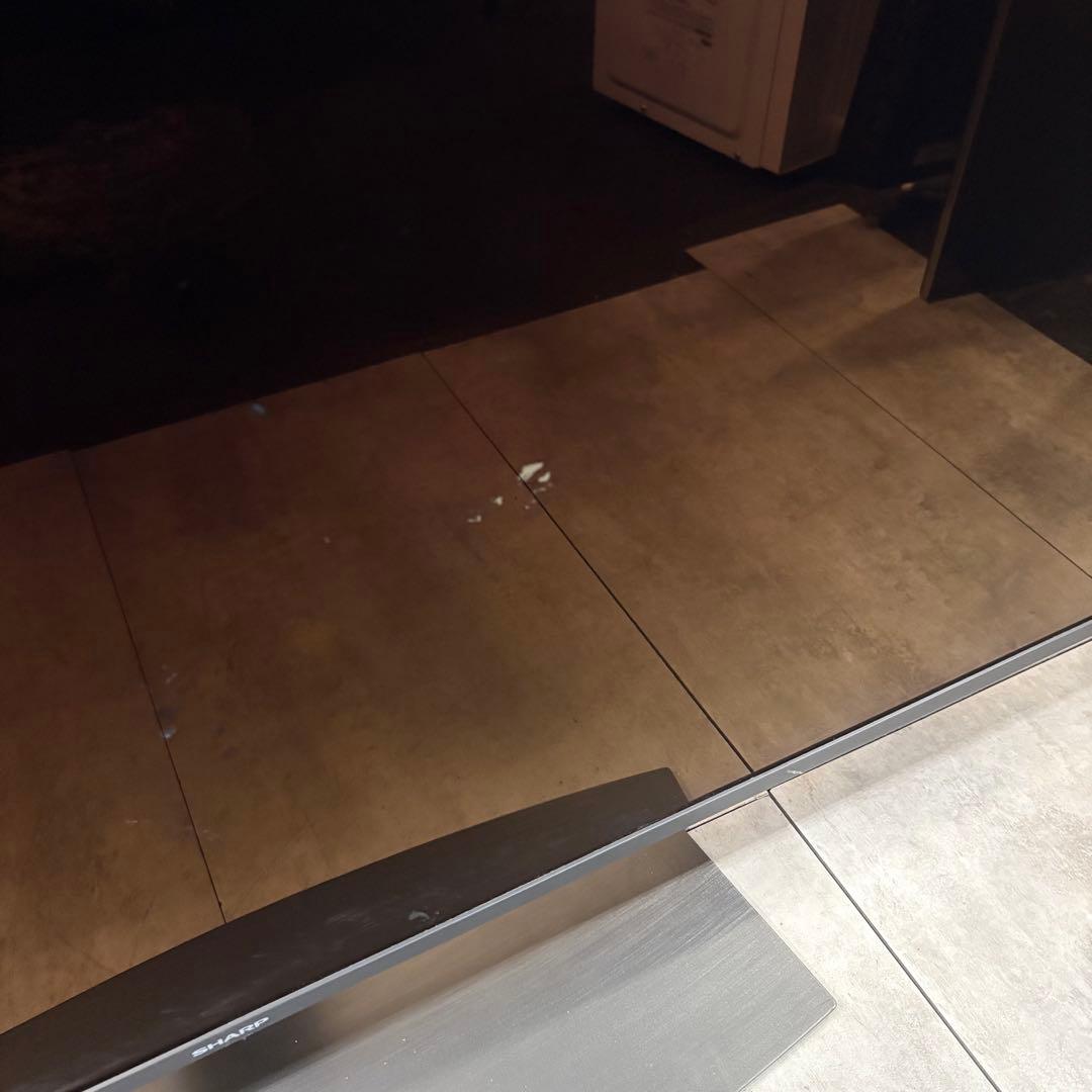 一都三県限定　配送無料　4K液晶テレビ　SHARP シャープ　2020年製