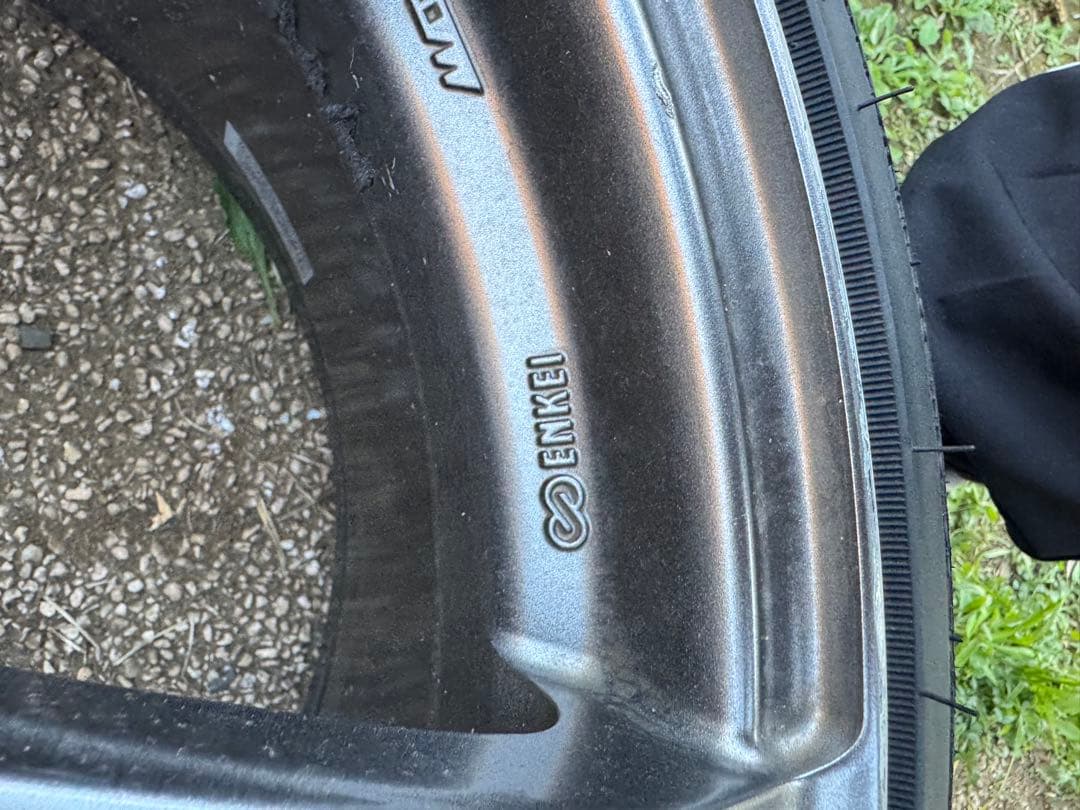 【最終値下げ】ENKEI PF07 18インチ　9j +44 pcd 100