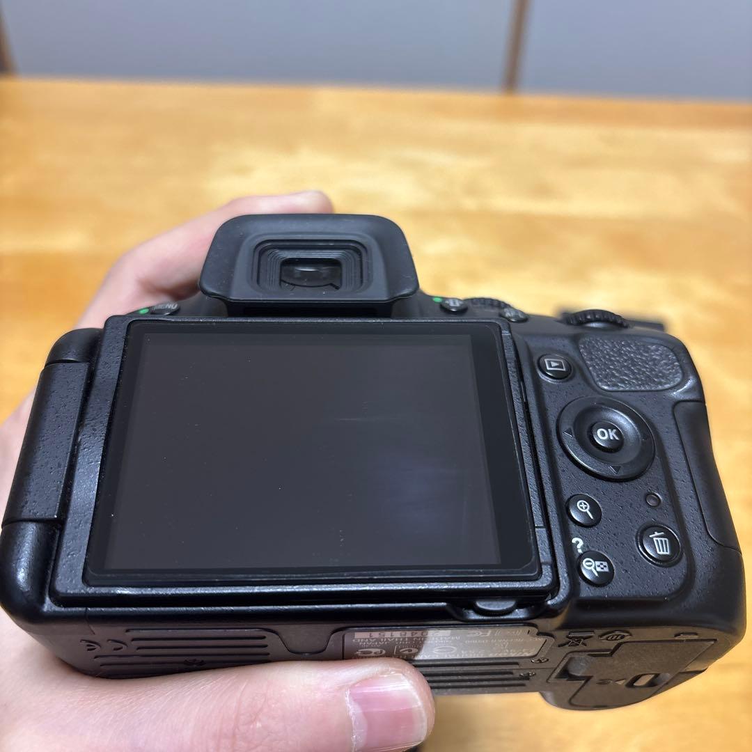 【*)様 Nikon D5100 ＋AF-S 18-200mm おまけ多数