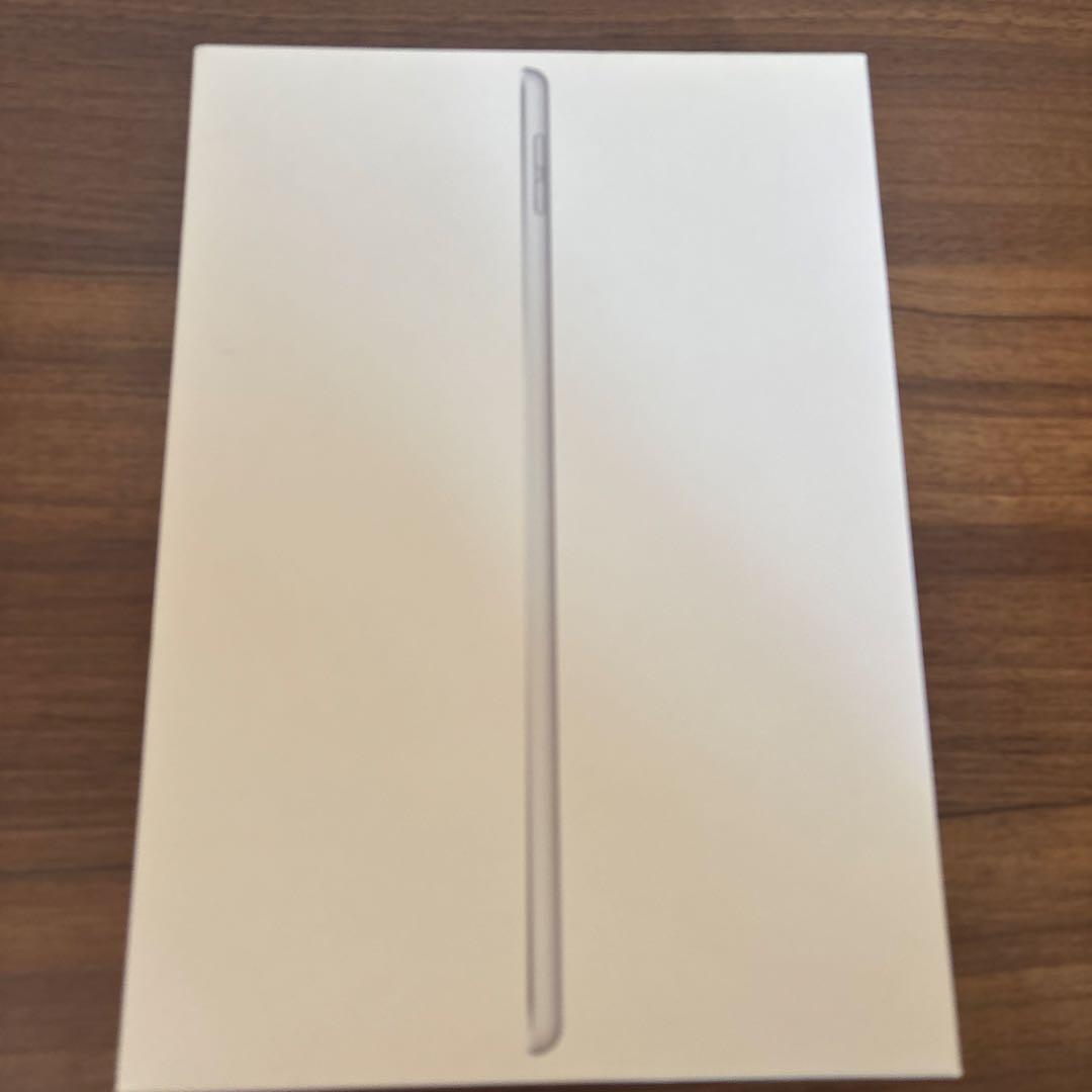 iPad 第8世代 WiFiモデル 32GB フィルム,箱付き