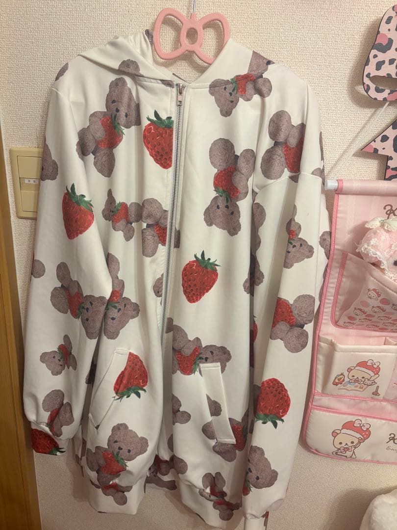 プリメロ いちごベアパーカー