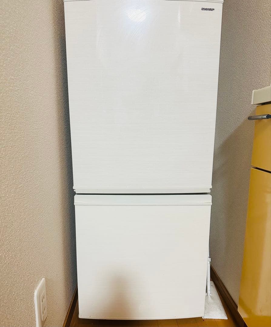 ホワイト冷蔵庫・冷凍庫 下冷凍・上冷蔵