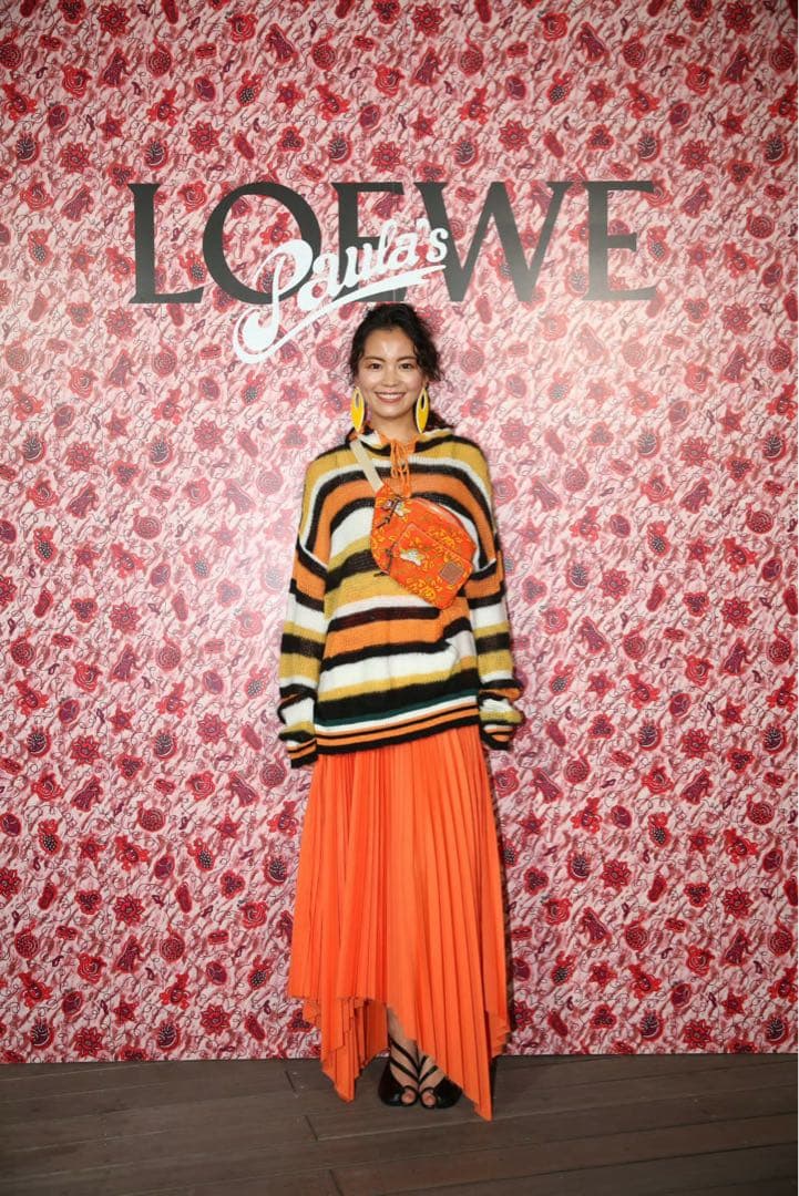 ロエベ（LOEWE）　パウラズ イビザ コレクション　ボディバッグ