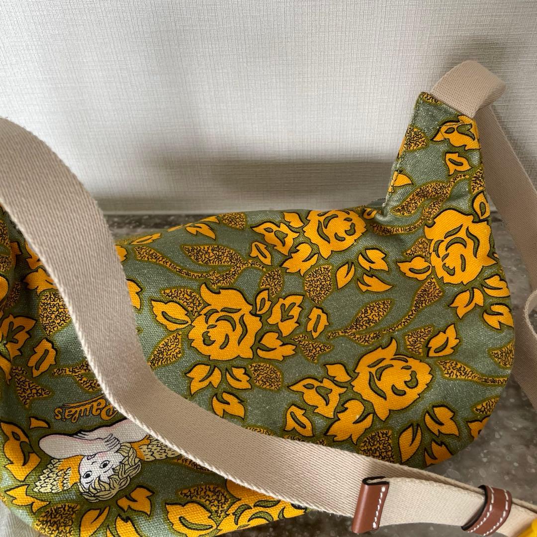 ロエベ（LOEWE）　パウラズ イビザ コレクション　ボディバッグ