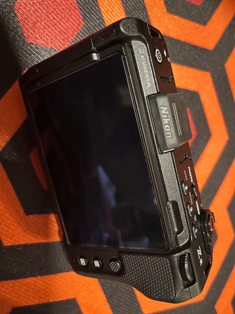 Nikon ZR ミラーレスカメラ 本体