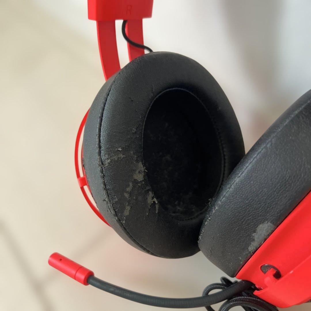 【激レア】Razer Kraken Pro V2 ゲーミングヘッドセット 赤