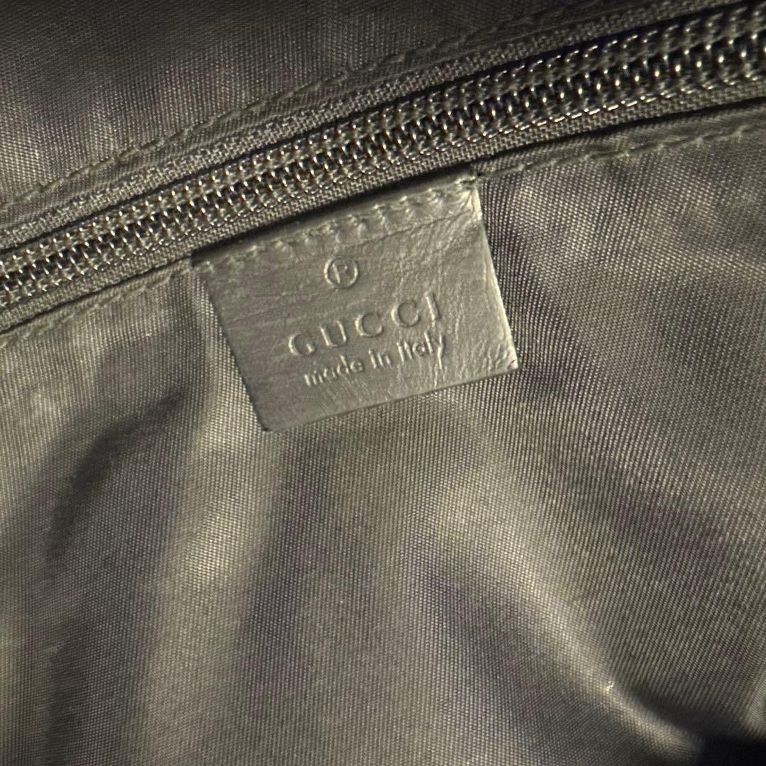 グッチ シマレザー ショルダーバック