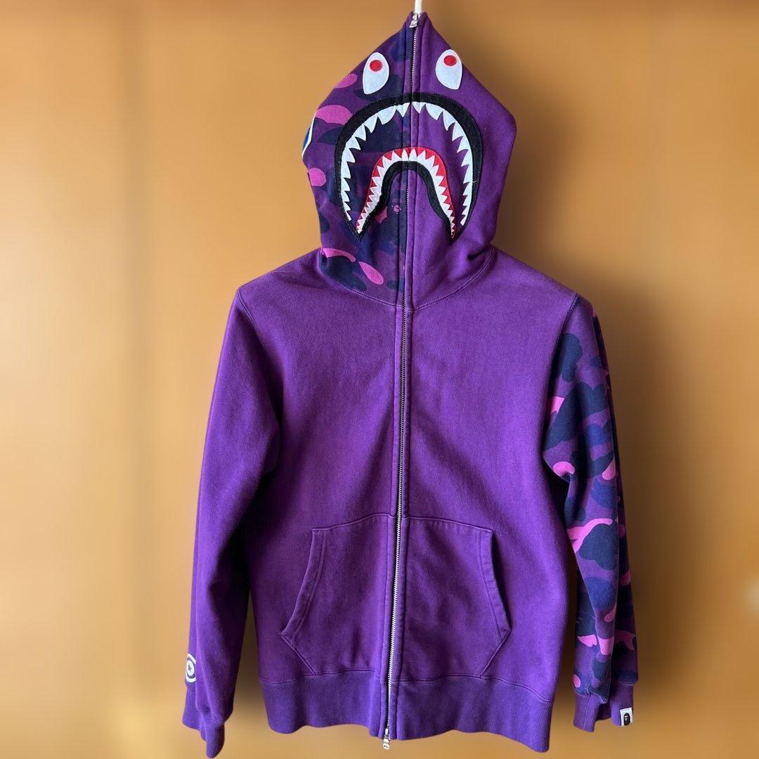 A BATHING APE シャークパーカー　パープル色　Mサイズ　美品
