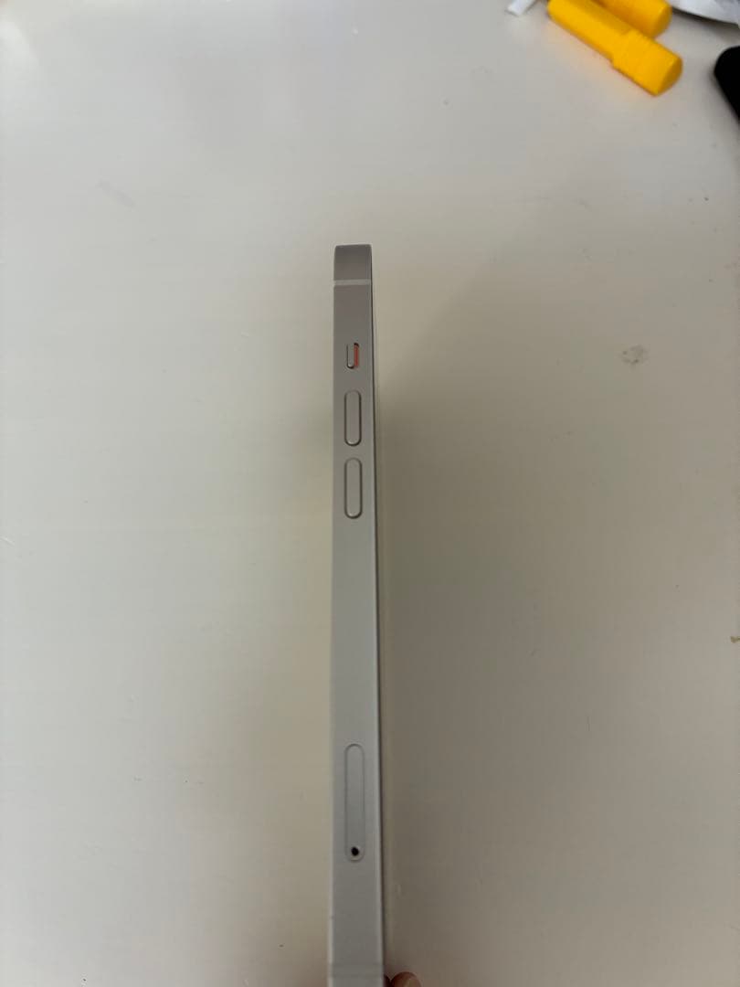 iPhone13 128GB スターライト