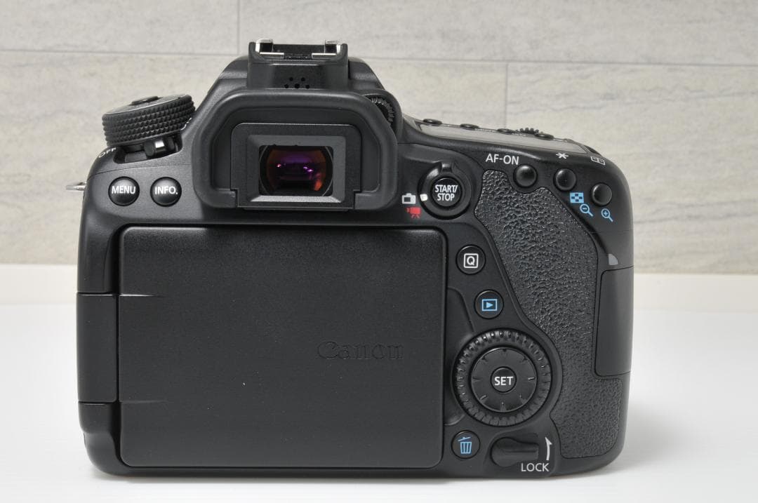 ❤️高性能モデル❤️Canon EOS 80D レンズセット