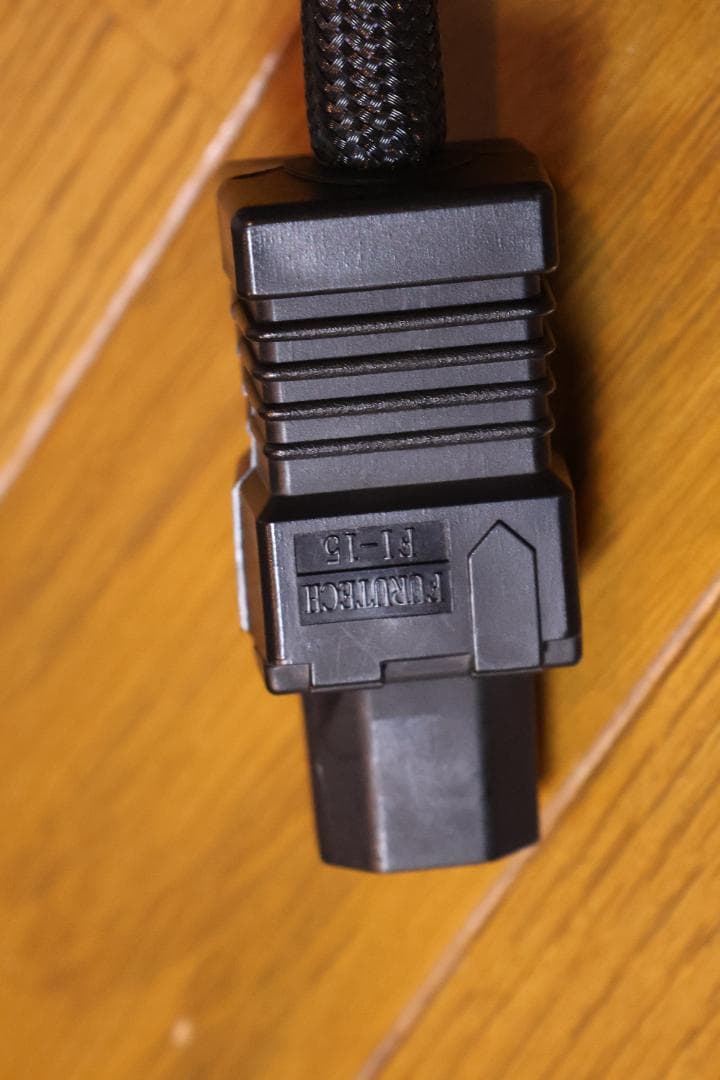 ACOUSTIC REVIVE POWER STANDARD 電源ケーブル　2m