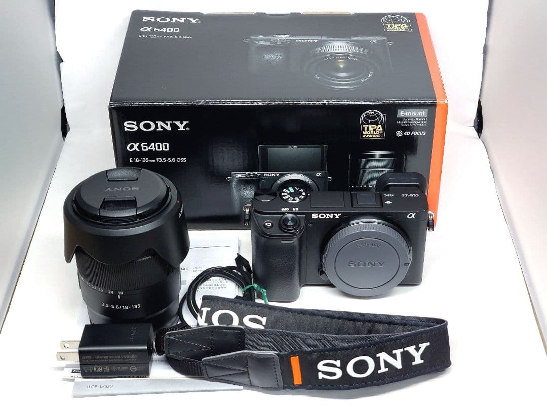 SONY α6400 ミラーレス一眼　18-135mm 高倍率ズームキット