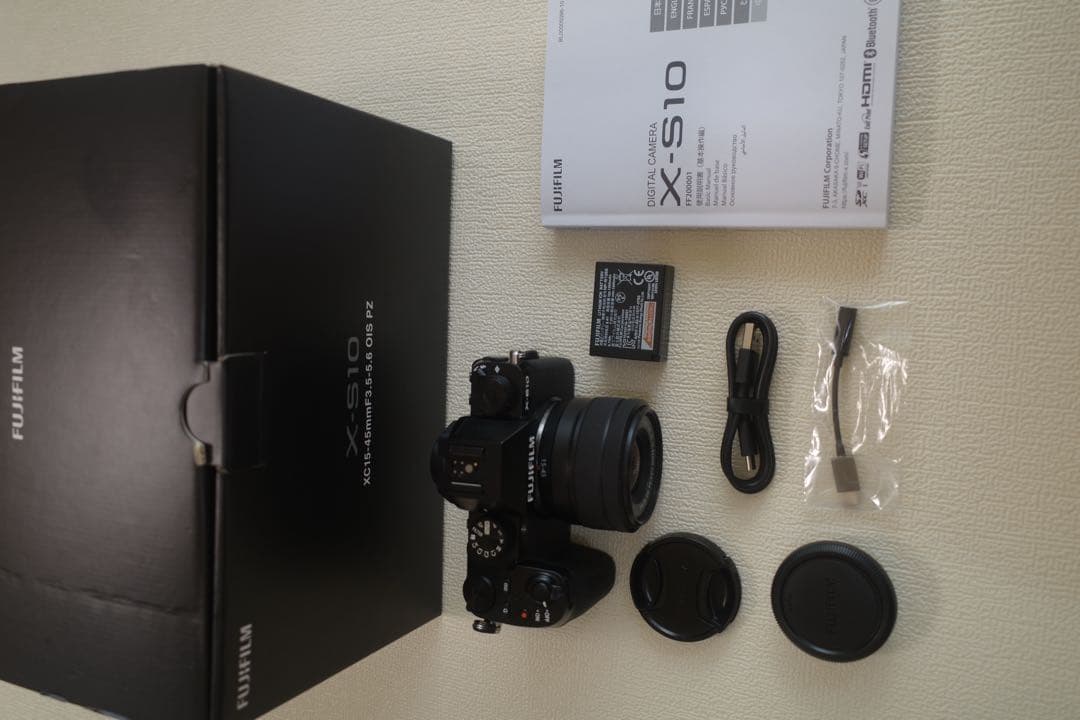 Fujifilm X-S10 ミラーレス一眼