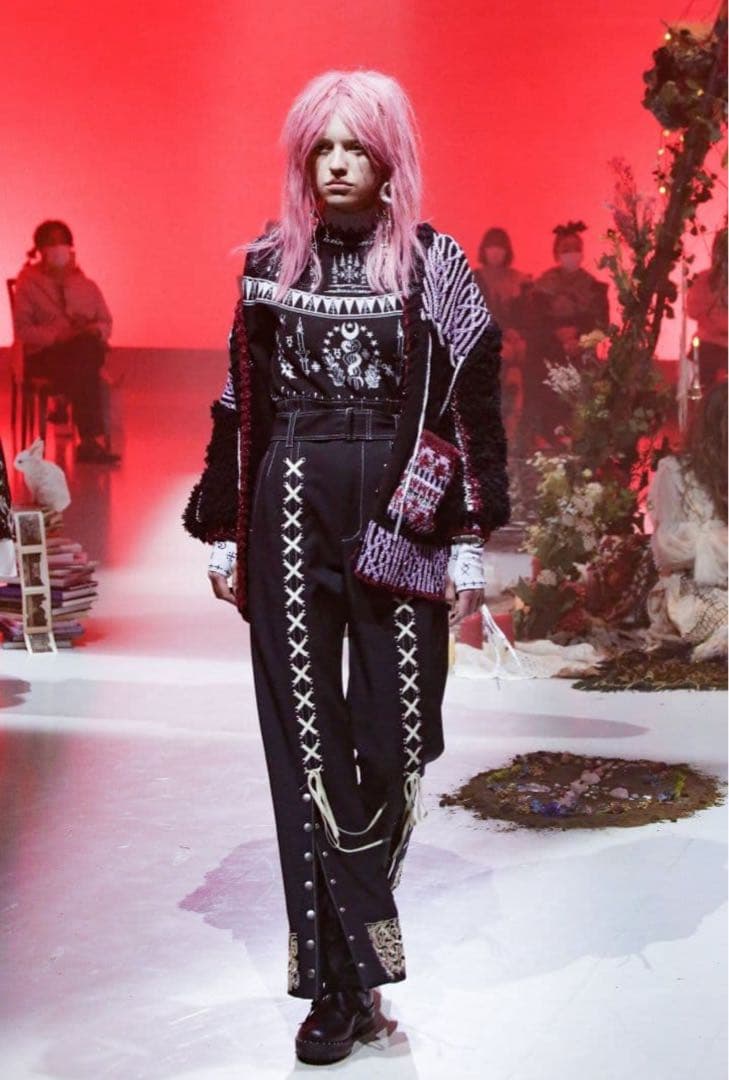 rurumu: ルルムウ 2021aw レースアップ黒ワイドパンツ