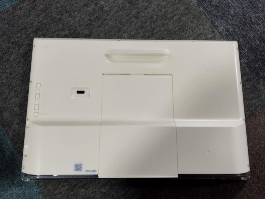 Y♢524 パナソニック プライベートビエラ ポータブルテレビ UN-19F7