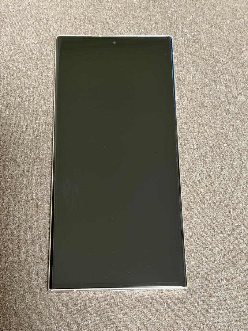 Samsung Galaxy S23 Ultra クリーム 本体