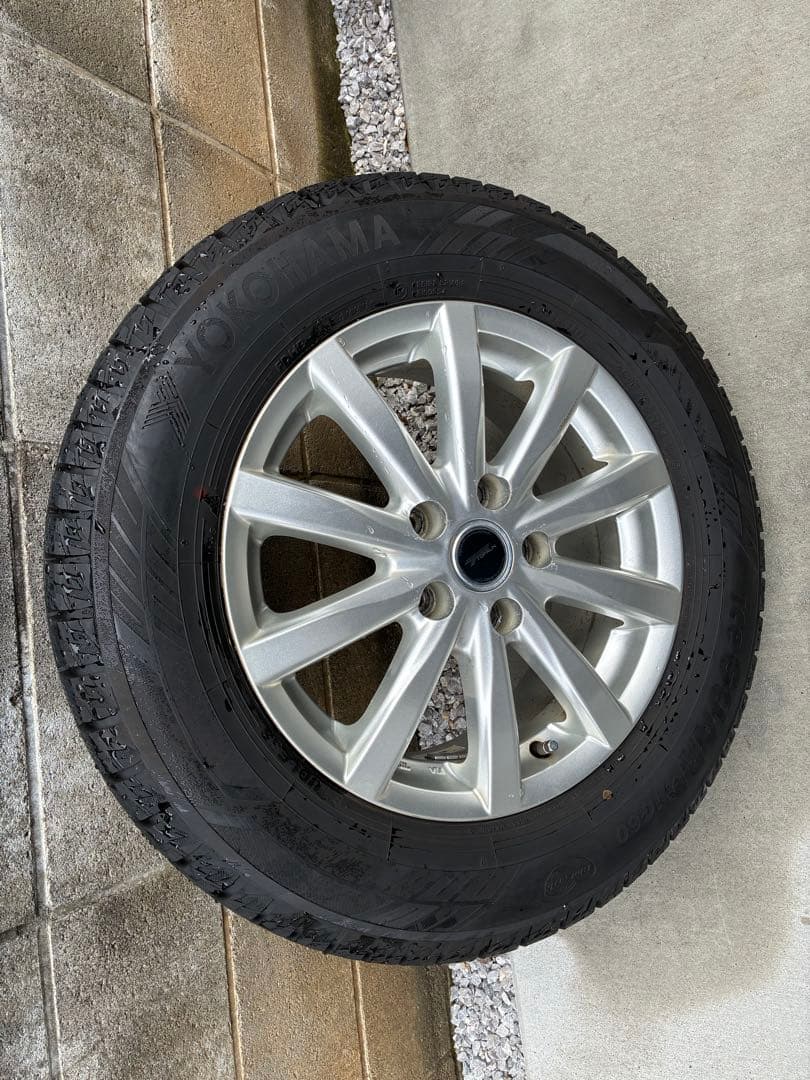 スタッドレス ig60 2023 16　ホイール付215/65R16 引取可