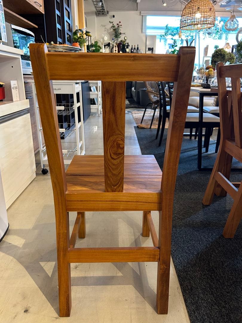 ウニコUNICO 木製ダイニングチェア①