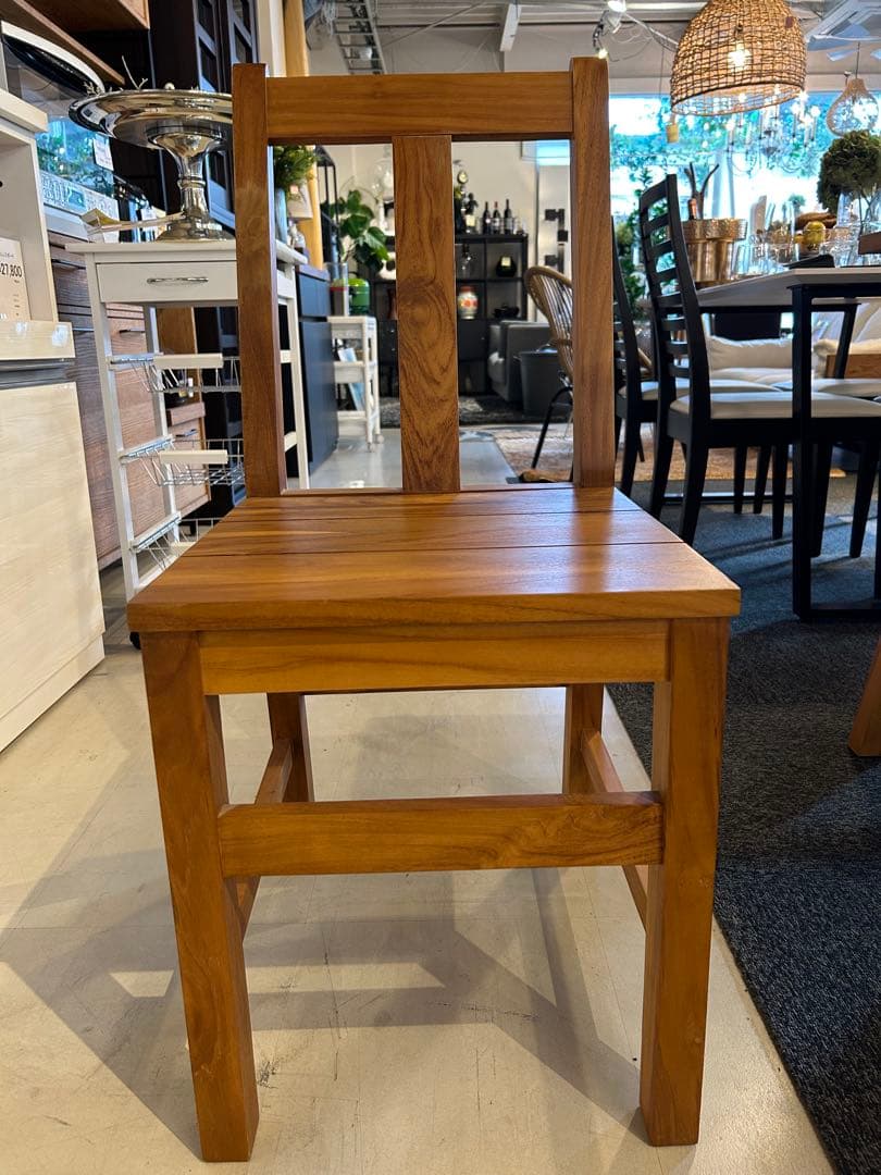 ウニコUNICO 木製ダイニングチェア①