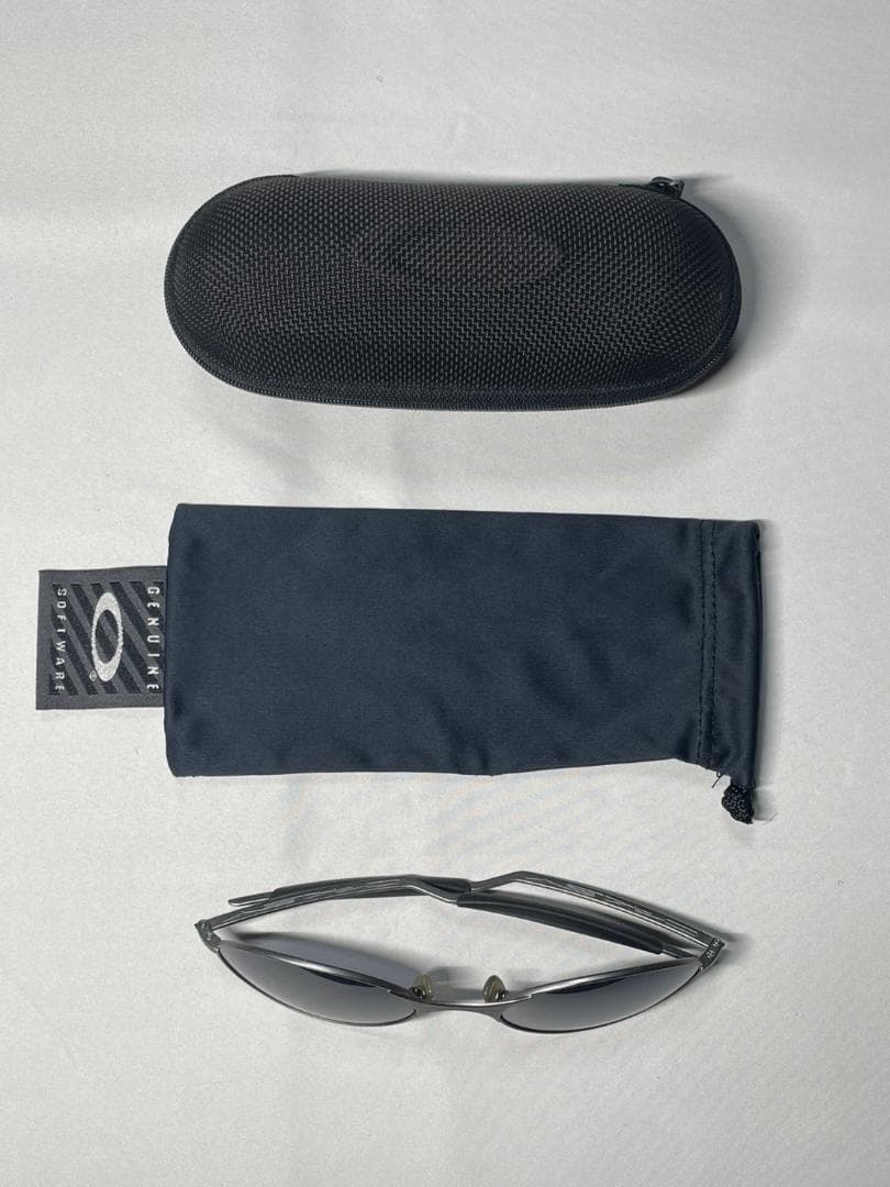 ＯＡＫＬＥＹ（オークリー）e-wire（イーワイヤー）初期モデル