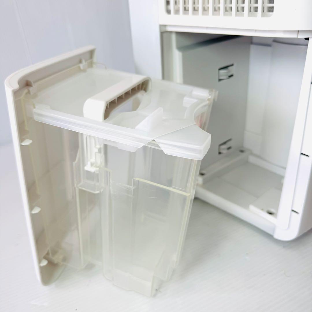 【美品】シャープ 衣類乾燥除湿機 CM-J100-W プラズマクラスター